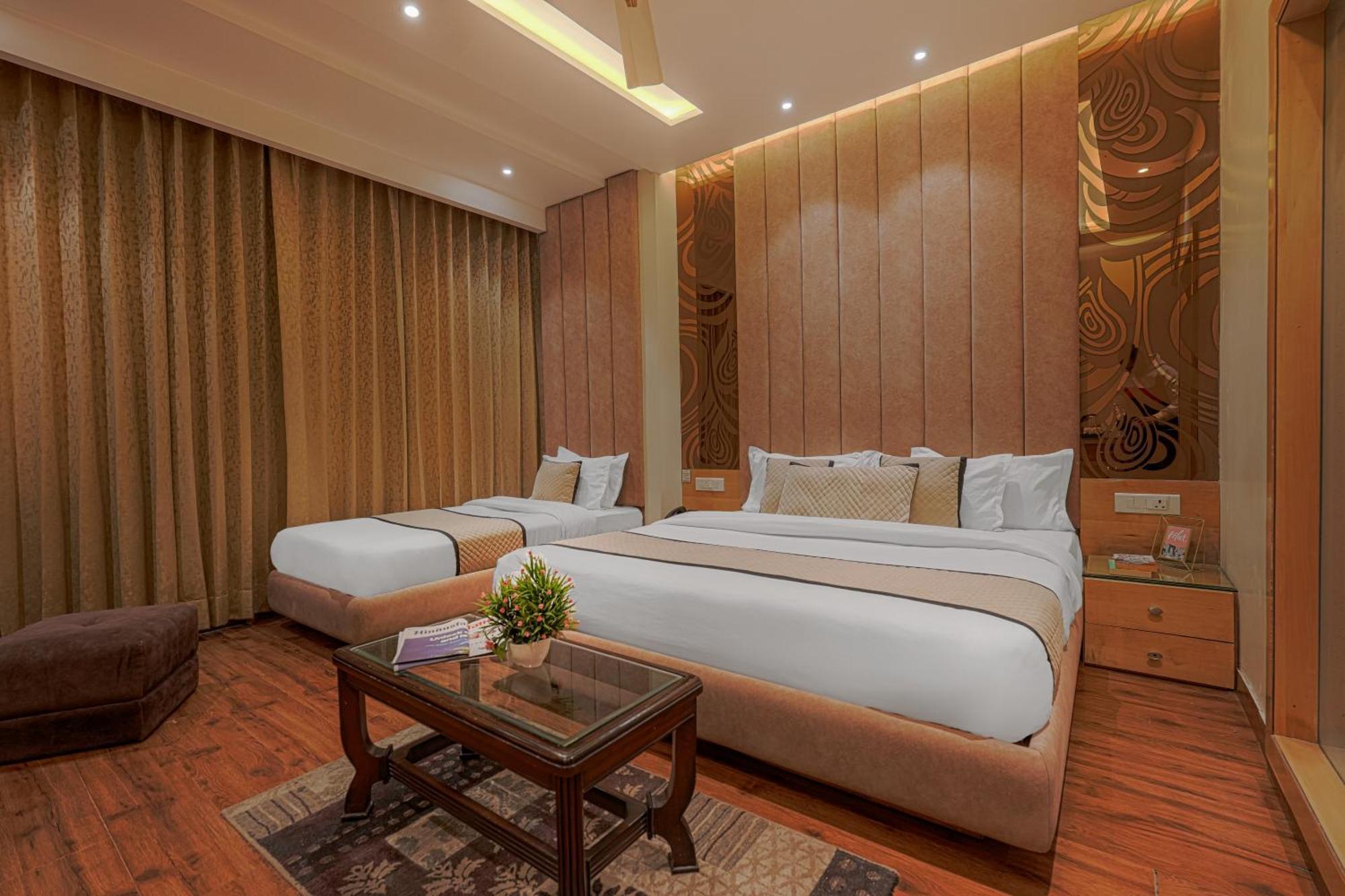 Csjs Inn Hotel Amritsar Luaran gambar