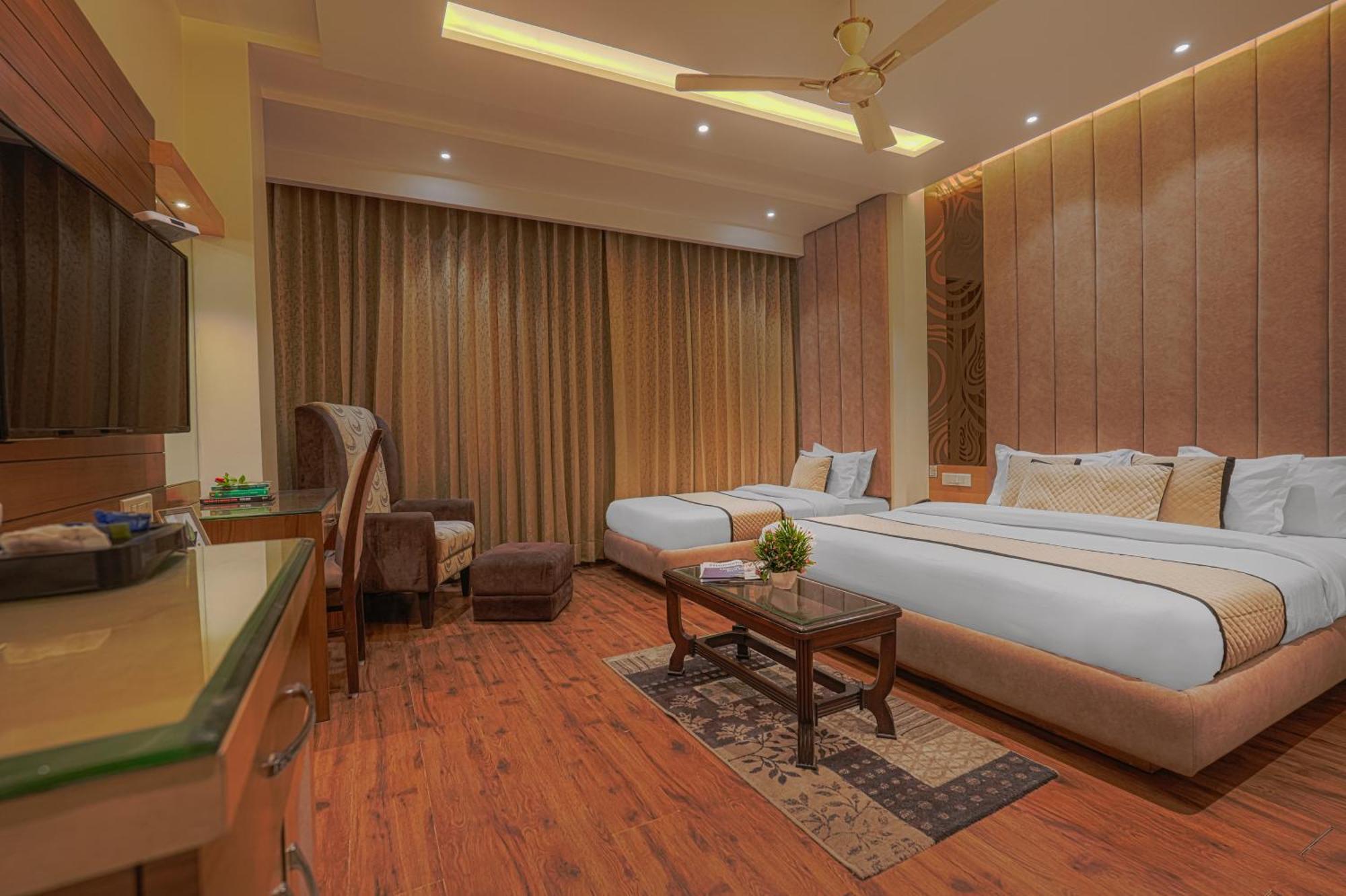 Csjs Inn Hotel Amritsar Luaran gambar